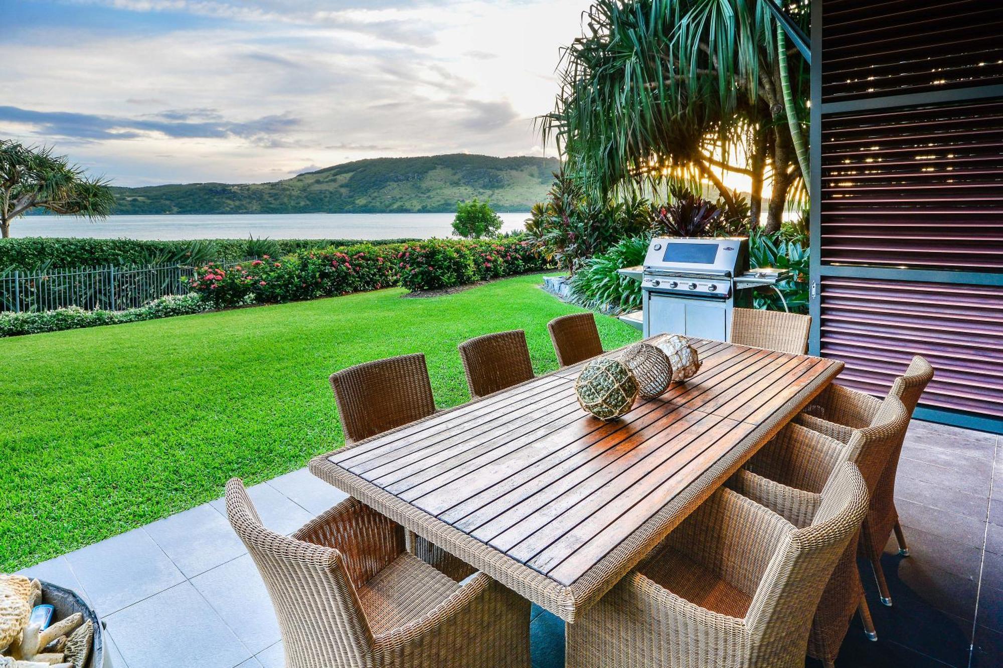 Yacht Club Villas On Hamilton Island By Hiha Exterior photo